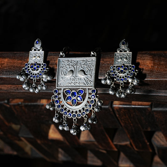 Antique Gold/Silver Plated Design Artwork Hanging Beads Fashion Earring